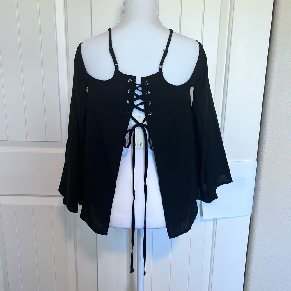 Black Lace-Up Off the Shoulder Adjustable Straps Top Sz Small NWT by Tobi